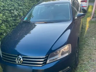 Gebraucht VW Passat 140 PS (102 kW) 2013 Blau Kombi