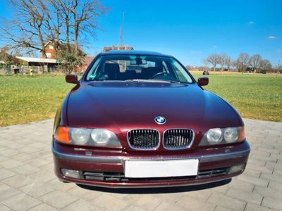BMW 528