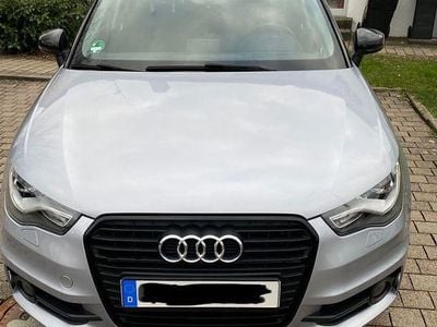 Second-hand Audi A1 Sportback S-Line 86 CP (63 kW) 2015 Argintiu Hatchback