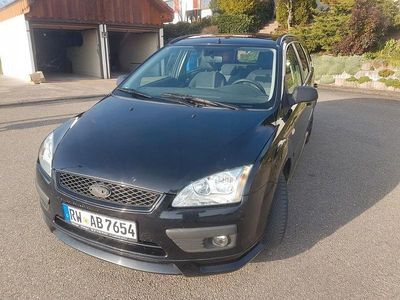 Gebraucht Ford Focus Trend 101 PS (74 kW) 2005 Schwarz Kombi