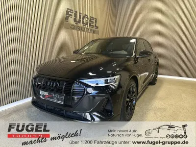 Gebraucht Audi e-tron S-Line 300 kW (408 PS) 2022 Mythosschwarz metallic SUV