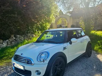 Käytetty Mini ONE