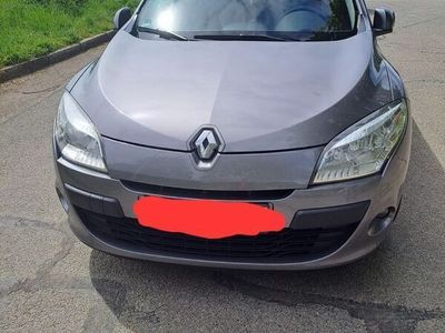 gebraucht Renault Mégane GrandTour Dynamique 1.6 16V 110 Dynamique