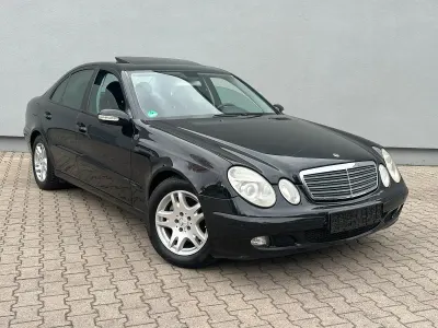 Gebraucht Mercedes E200 163 PS (119 kW) 2004 Schwarz Limousine