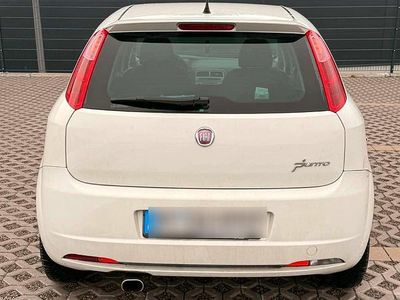 Gebraucht Fiat Punto 95 PS (69 kW) 2009 Weiß Kleinwagen