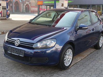Gebraucht VW Golf VI 105 PS (77 kW) 2010 Blau Kleinwagen