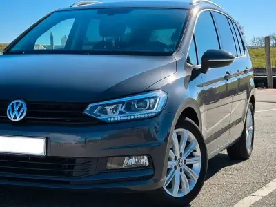 Gebraucht VW Touran Highline 190 PS (139 kW) 2018 Grau Van / Kleinbus