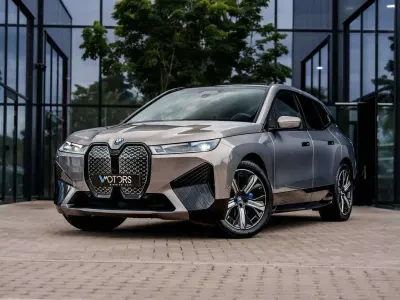 Gebraucht BMW iX M Sport 384 kW (523 PS) 2022 Grau SUV