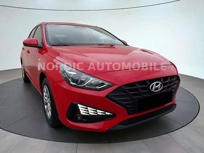 Gebraucht Hyundai i30 Pure 110 PS (80 kW) 2022 Rot Kombi