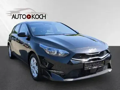 Gebraucht Kia Ceed Vision 140 PS (102 kW) 2024 (1k) zilinaschwarz met. Kleinwagen