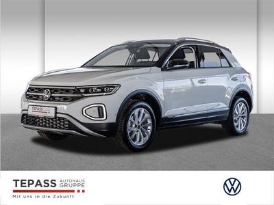 Second-hand VW T-Roc Style 150 CP (110 kW) 2024 Alb SUV