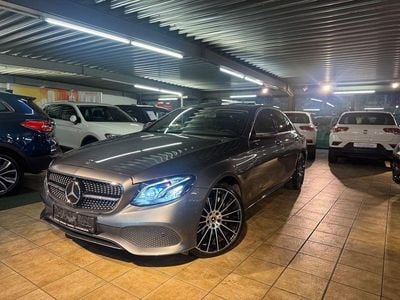 Usata Mercedes E300 245 CV (180 kW) 2017 Grigio Berlina