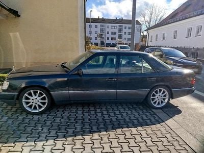 Usata Mercedes 200 136 CV (100 kW) 1993 Nero Berlina