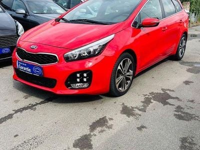 Second-hand Kia Ceed Sportswagon GT-Line 120 CP (88 kW) 2016 Roșu Break