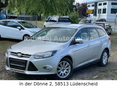 Używany Ford Focus Titanium 116 KM (85 kW) 2012 Srebrny Sedan/Limuzyna