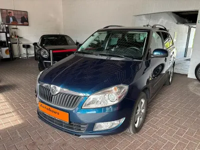 Gebraucht Skoda Fabia Fresh 105 PS (77 kW) 2013 Blau Kombi