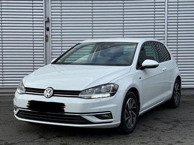 Gebraucht VW Golf VII Join 116 PS (85 kW) 2018 Weiß Kleinwagen