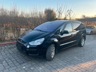 Usata Ford S-MAX 140 CV (102 kW) 2009 Nero Monovolume