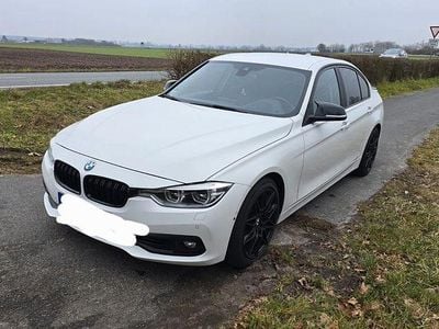 Gebraucht BMW 320 Efficient Dynamics 163 PS (119 kW) 2017 Weiß Limousine