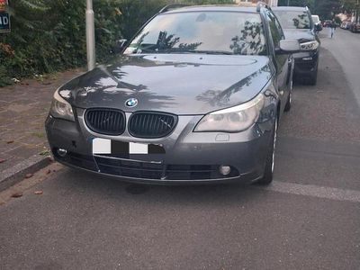 BMW 525