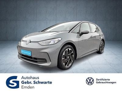 Grau Gebraucht 2024 VW ID.3 Pro Kleinwagen | 29.990 € (Fairer Preis)