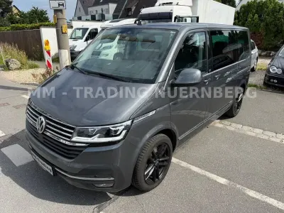 Gebraucht VW Multivan 204 PS (150 kW) 2023 Indiumgrau Van / Kleinbus