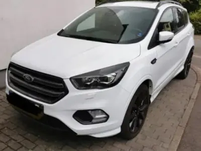 Gebraucht Ford Kuga ST-Line 150 PS (110 kW) 2018 Weiß SUV