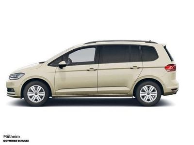 Neu VW Touran 150 PS (110 kW) 2026 Beige Van / Kleinbus
