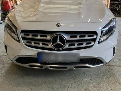 Mercedes GLA220