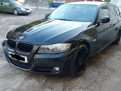 Gebraucht BMW 318 143 PS (105 kW) 2008 Schwarz Kombi