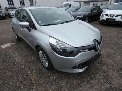 Silber Gebraucht 2014 Renault Clio IV Expression Limousine | 4.980 € (Fairer Preis)