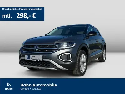 Usado VW T-Roc Style 150 HP (110 kW) 2023 Cinzento SUV