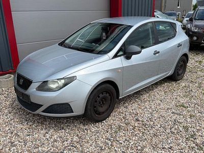 Grau Gebraucht 2010 Seat Ibiza Reference Limousine | 4.490 € (Fairer Preis)