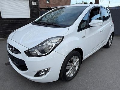 Weiß Gebraucht 2011 Hyundai ix20 Classic Kleinwagen | 5.490 € (Etwas zu teuer)