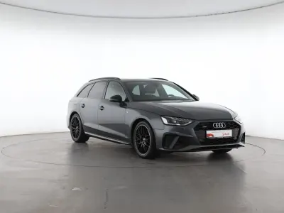 Gebraucht Audi A4 S-Line 204 PS (150 kW) 2023 Daytonagrau perleffekt Kombi