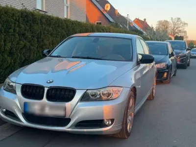 Gebraucht BMW 320 170 PS (125 kW) 2008 Silber Limousine