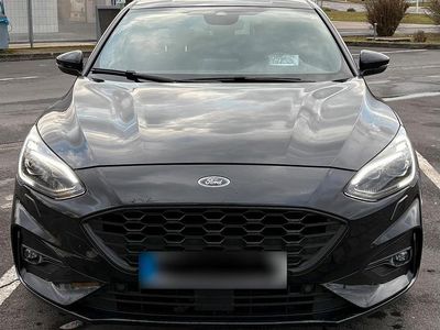 Second-hand Ford Focus ST-Line 150 CP (110 kW) 2018 Negru Berlinǎ
