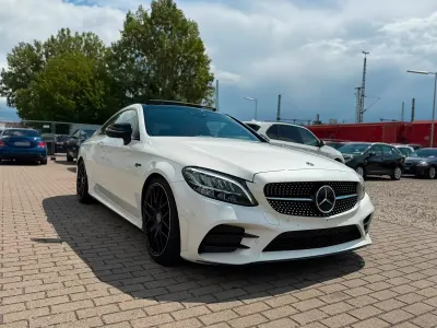 Gebraucht Mercedes C400 AMG line 333 PS (244 kW) 2019 Weiß Coupé