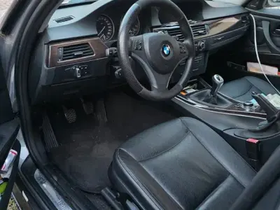 Gebraucht BMW 330 245 PS (180 kW) 2011 Silber Kombi