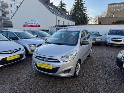 Gebraucht Hyundai i10 Edition 69 PS (50 kW) 2013 Silber Kleinwagen