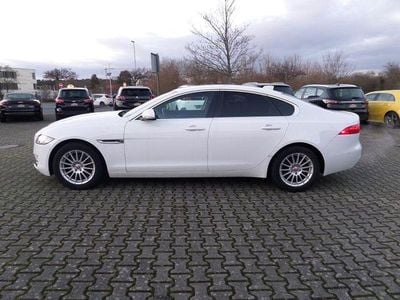 Weiß Gebraucht 2019 Jaguar XF Pure Limousine | 21.990 € (Fairer Preis)