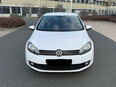 Gebraucht VW Golf VI 80 PS (58 kW) 2009 Weiß Kleinwagen