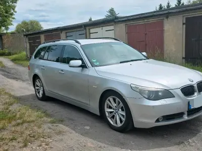 Gebraucht BMW 525 177 PS (130 kW) 2006 Grau Kombi
