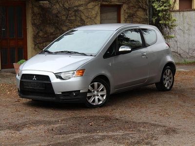 Usata Mitsubishi Colt Invite 95 CV (69 kW) 2009 Argento Utilitaria