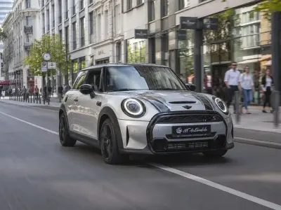 Gebraucht Mini Cooper S 178 PS (130 kW) 2023 Silber Kleinwagen
