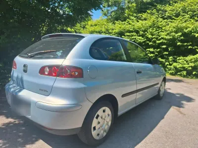 Używany Seat Ibiza 65 KM (47 kW) 2004 Szary Hatchback