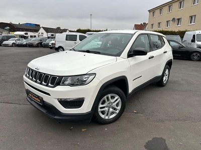 Weiß Gebraucht 2018 Jeep Compass Sport SUV | 10.900 € (Etwas zu teuer)