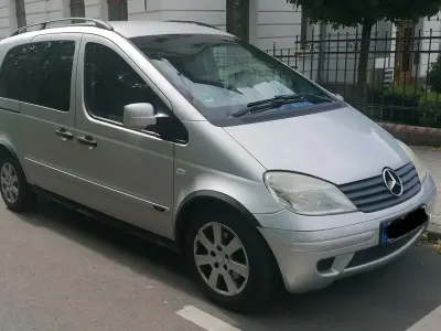 Gebraucht Mercedes Vaneo 91 PS (66 kW) 2005 Silber Van / Kleinbus