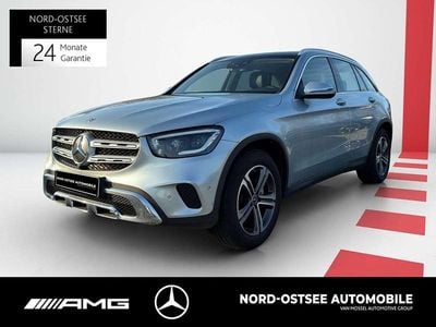 Gebraucht Mercedes GLC200 197 PS (144 kW) 2021 Metalliclack hightechsilber SUV