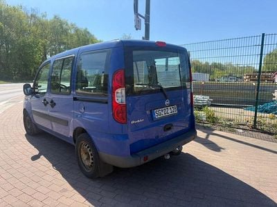 Usata Fiat Doblò 77 CV (56 kW) 2007 Blu Monovolume